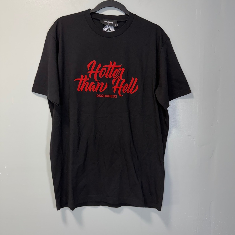DSQUARED2 Hotter than Hell Graphic T-Shirt Black Red Mens XL S74GD1323